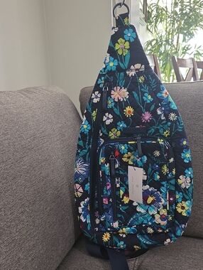 NWT Vera Bradley Navy Floral Quilted Crossbody Sling